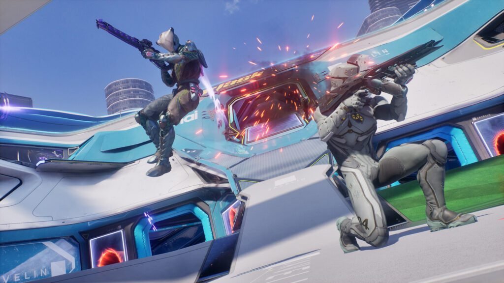 Two futuristic soldiers battle it out in Splitgate 2’s vibrant sci-fi arena